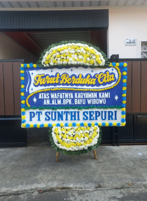 Papan Bunga Duka di Kayoa Selatan